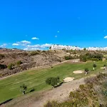 Con Piscina Climatizada Y Vistas Al Golf * Estepona