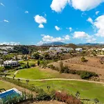 Con Piscina Climatizada Y Vistas Al Golf *