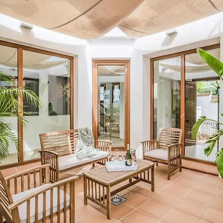 Villa Con Piscina Climatizada Y Vistas Al Golf * Estepona