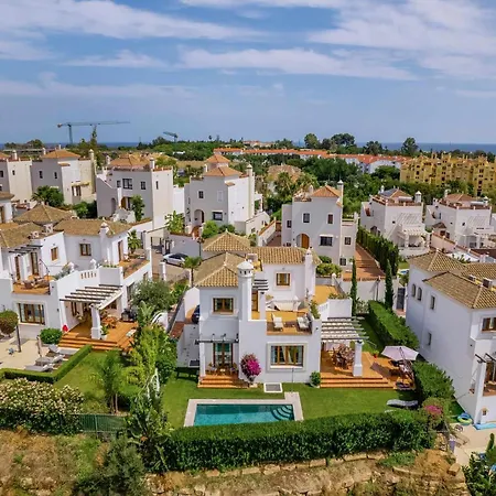 Villa Con Piscina Climatizada Y Vistas Al Golf *