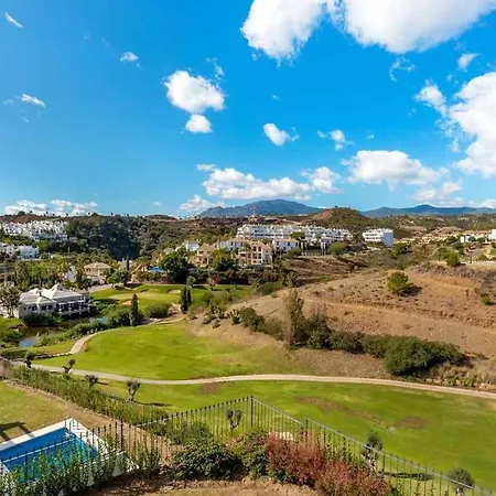 Con Piscina Climatizada Y Vistas Al Golf *