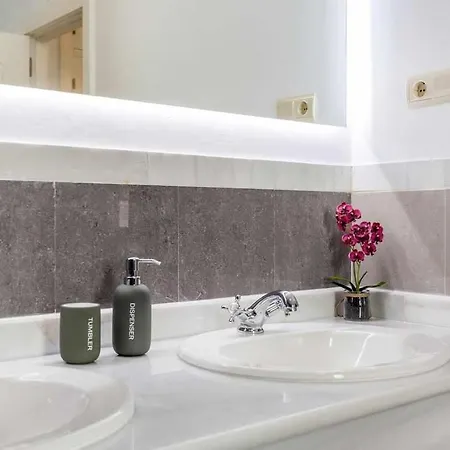 Con Piscina Climatizada Y Vistas Al Golf Villa *